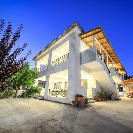V And H House - Cozy & Ideal For Families, By Zantewize Kalipadhon ภายนอก รูปภาพ